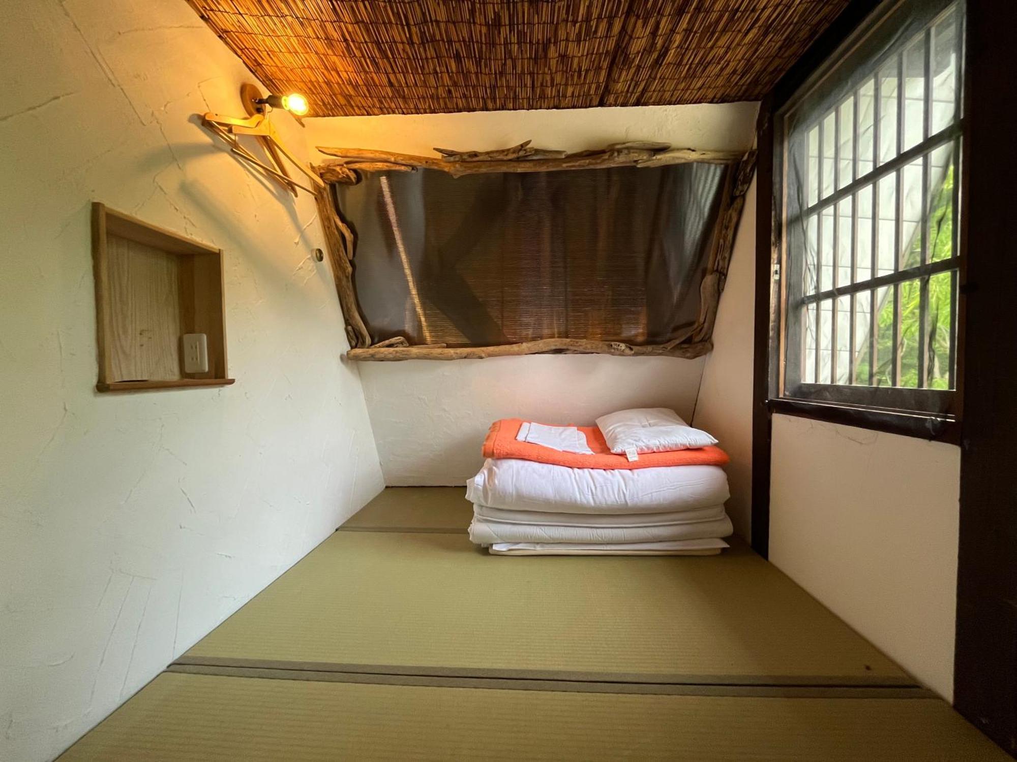 Guesthouse Kazura Nanto Esterno foto